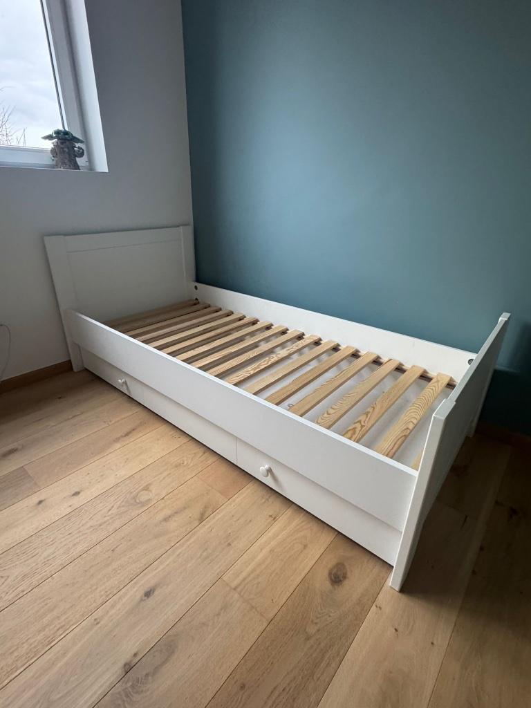 Childwood Bed 90 x 200 (Model ‘Erik’), Huis en Inrichting, Slaapkamer | Bedden, Ophalen, 90 cm, Eenpersoons, Wit