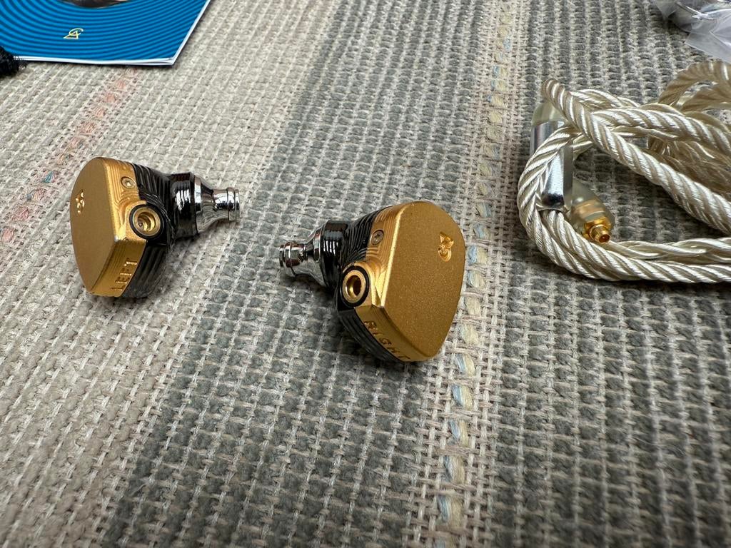Campfire Audio Solaris Universal In Ear Monitor CAM 5270, Audio, Tv en Foto, Hoofdtelefoons, Zo goed als nieuw, Ophalen of Verzenden