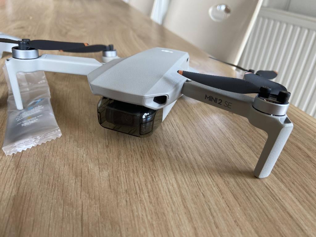 Drone DJI Mini2 SE 2.7K met toebehoren, Cameradrone, 5 tot 10 kilometer, Zo goed als nieuw, DJI