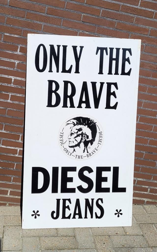 Groot reclamebord Diesel jeans, Ophalen, Reclamebord