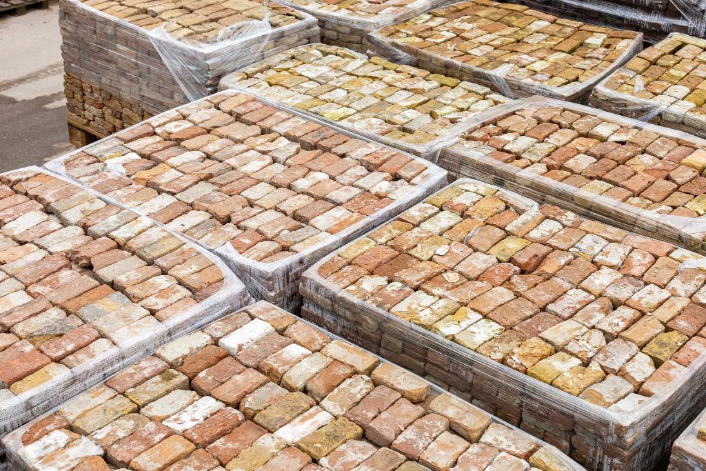 Oude handgevormde bakstenen gekuist 500.000 stuks div kleur!, Doe-het-zelf en Bouw, Metselstenen, Ophalen of Verzenden, Gebruikt