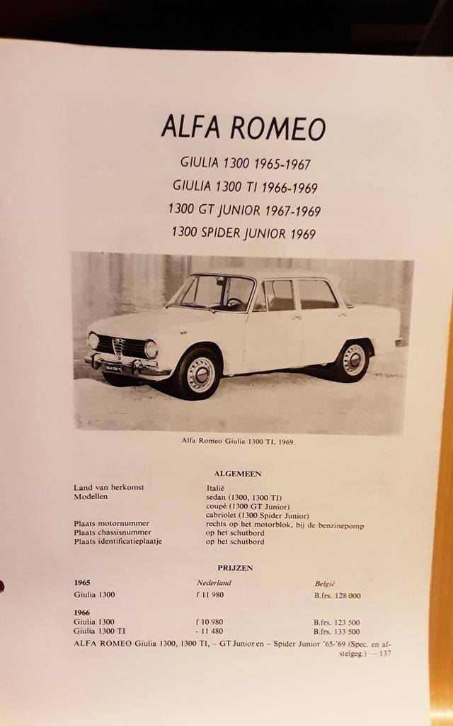 Alfa romeo Giulia technische fiche, Enlèvement ou Envoi, Comme neuf, Alfa Romeo