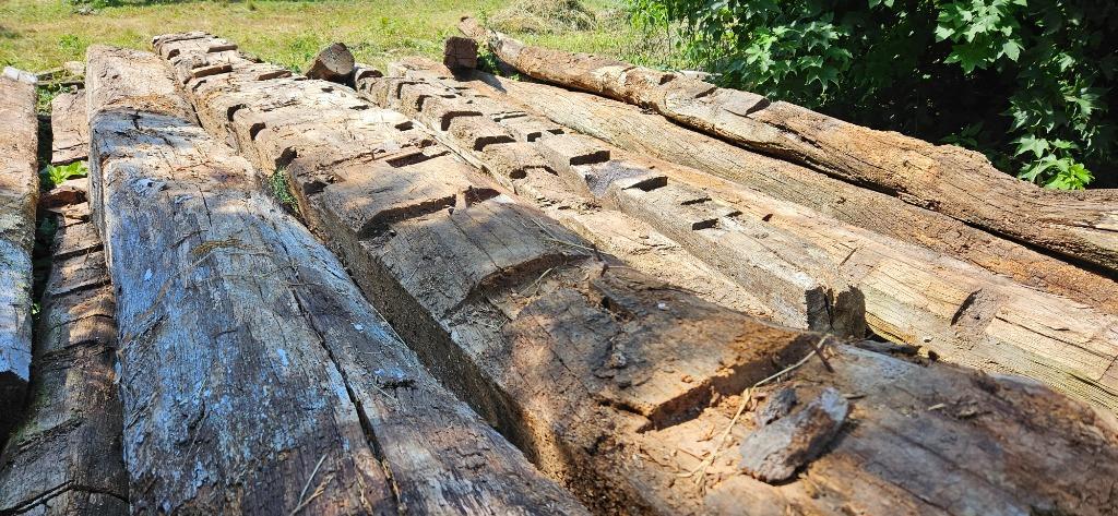 Très belles poutres en bois (chêne) à vendre, Maison & Meubles, Enlèvement, Utilisé