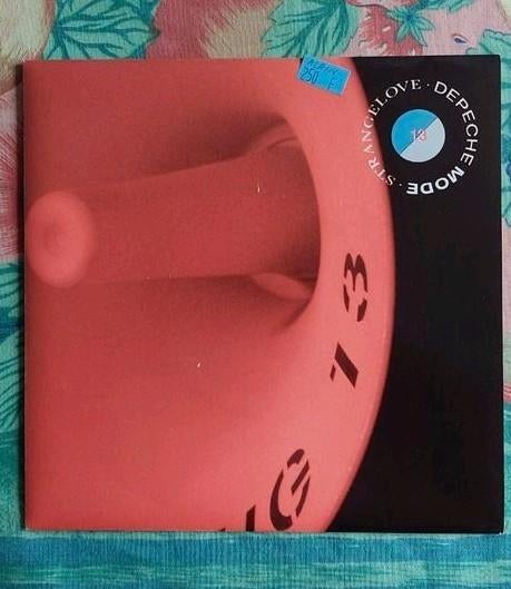 45 tours.  Depeche Mode.  Strangelove.  Uk, Enlèvement ou Envoi, Comme neuf