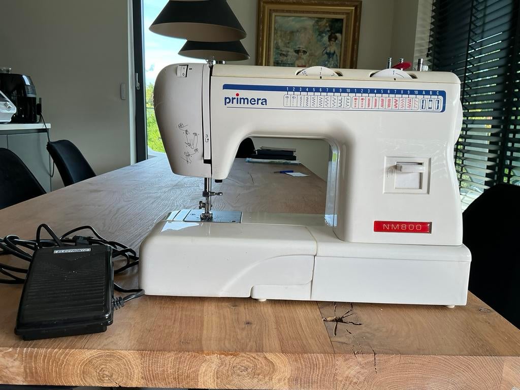 Naaimachine, Hobby en Vrije tijd, Ophalen, Zo goed als nieuw, Naaimachine