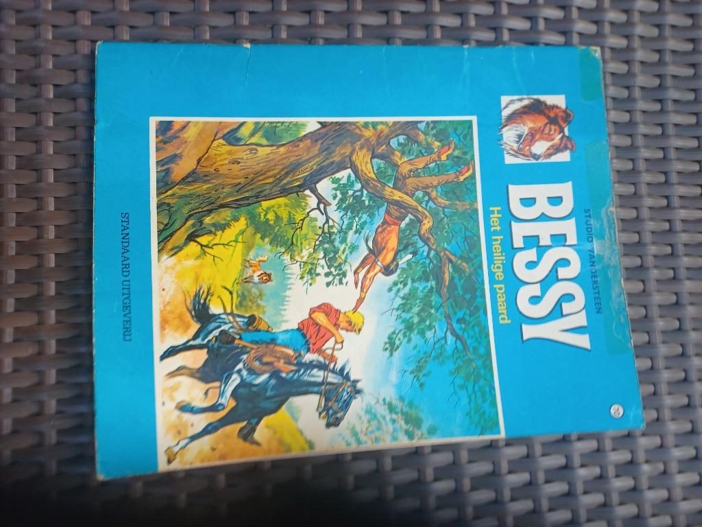 Bessy nr 70. Het heilige paard. Eerste druk, Gelezen, Willy Vandersteen, Eén stripboek, Ophalen of Verzenden