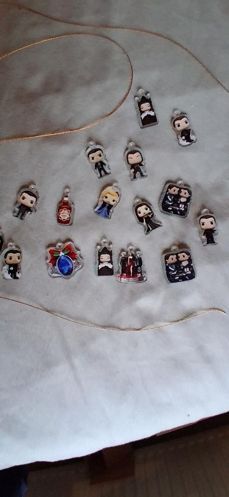 Vampire diaries kerstversiering, Ophalen, Zo goed als nieuw