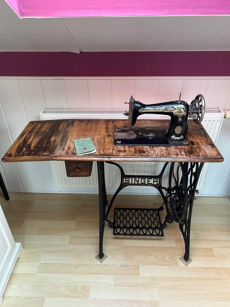Singer naaimachine 1922 met boekje, Antiek en Kunst, Ophalen
