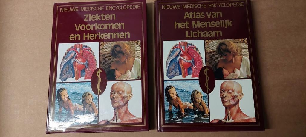 Medische encyclopedie 2-delig / Lekturama, Ophalen of Verzenden, Zo goed als nieuw