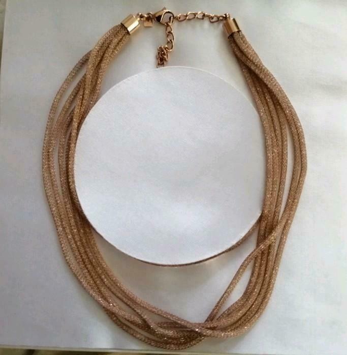 Victoria halsketting + armband Nieuw, Handtassen en Accessoires, Nieuw, Ophalen of Verzenden, Goud, Overige materialen