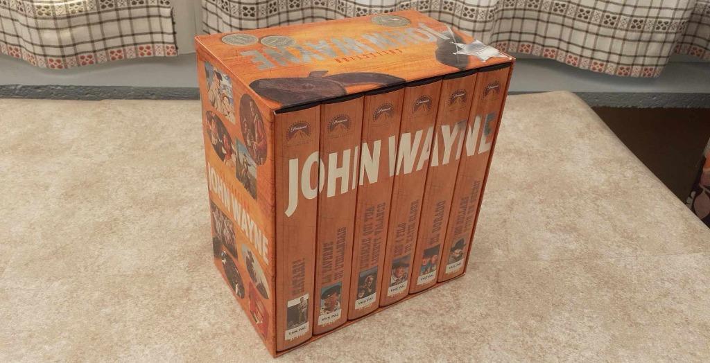 vhs coffret john wayne, Cd's en Dvd's, Ophalen of Verzenden, Zo goed als nieuw