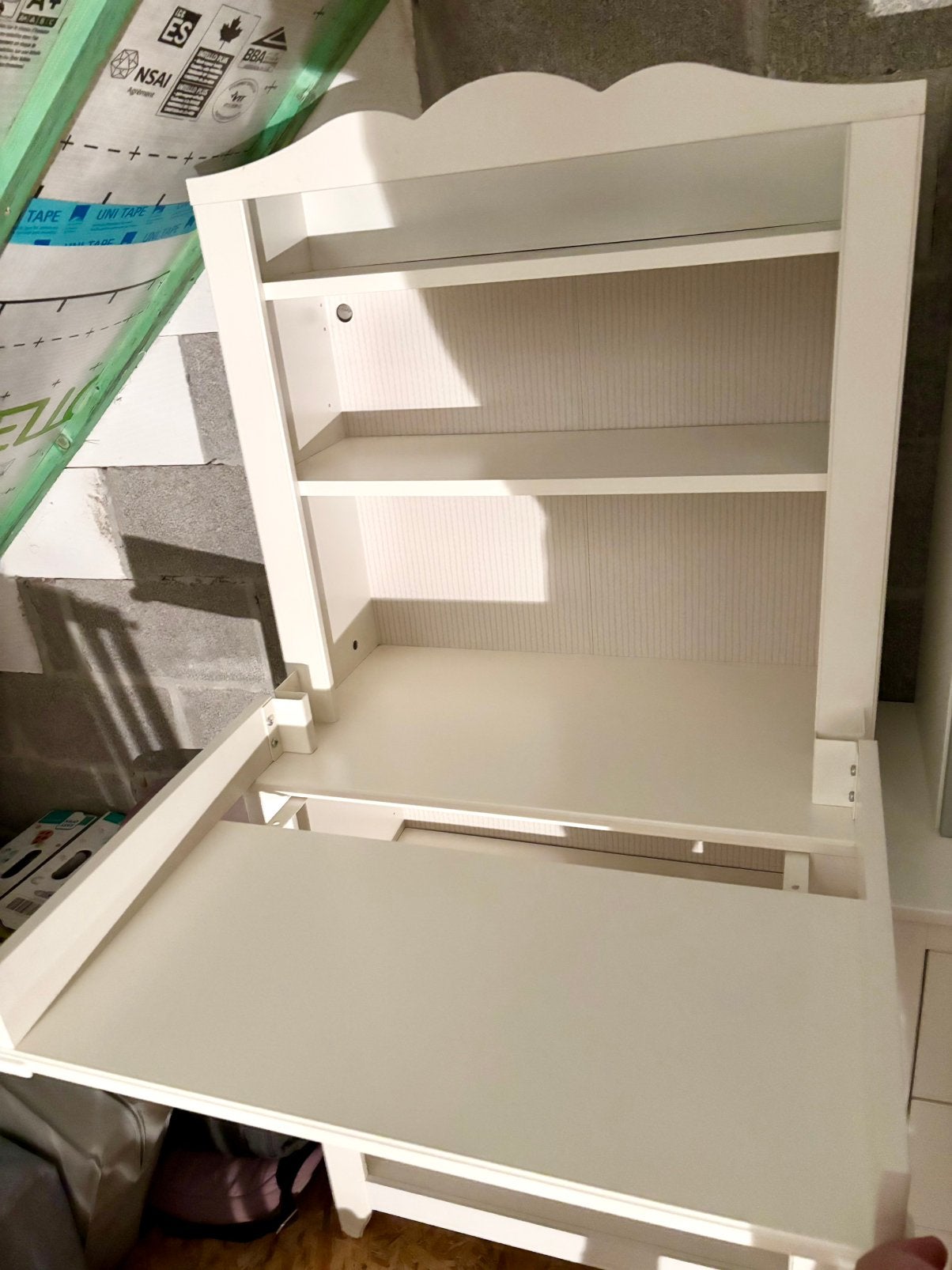 Table a langer / etagere, Enlèvement, Comme neuf