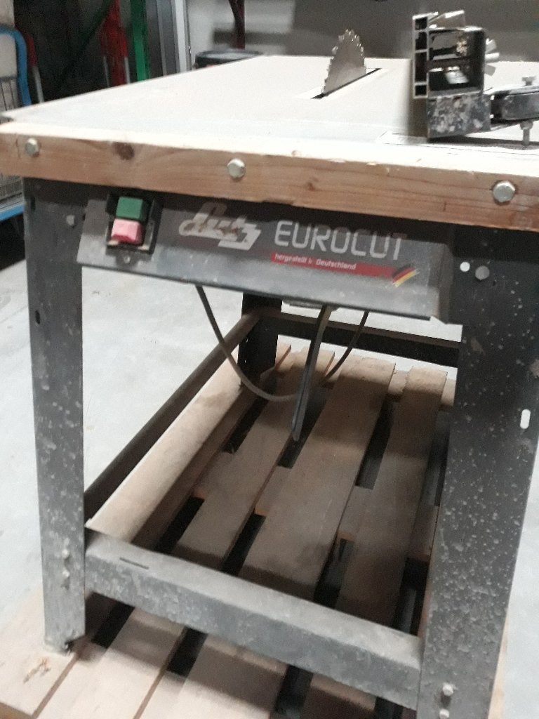 Tafelzaagmachine, Bricolage & Construction, 600 à 1200 watts, 70 mm ou plus, Eurocut, Enlèvement