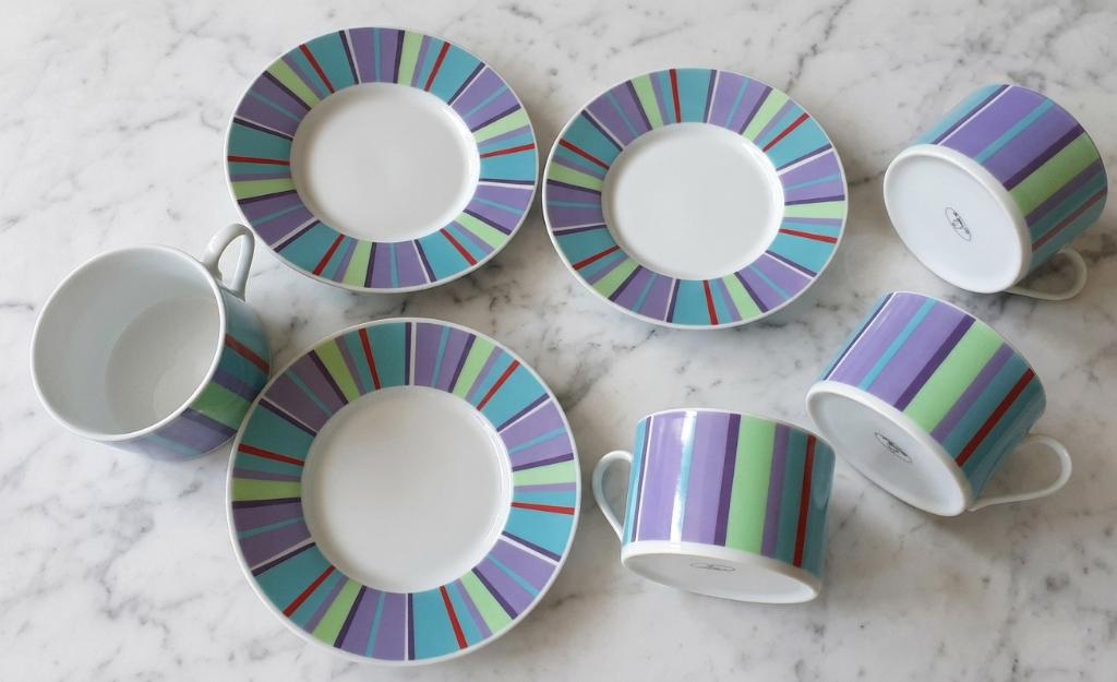 keuken set vintage paars groene kopjes en bordjes, Ophalen of Verzenden, Nieuw, Overige stijlen, Compleet servies
