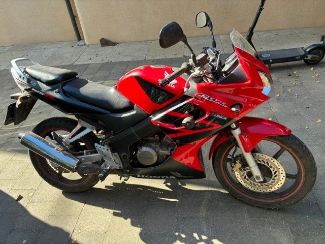 Moto Honda CBR 125R, Motoren, Gebruikt, 125 cc, 11 kW of minder, Handgeschakeld