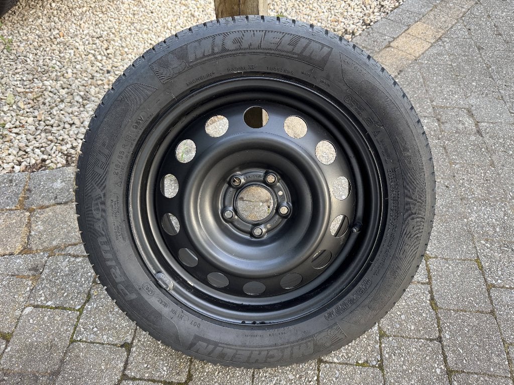 Roue de secours VW originale 215/55/16 93 V Michelin, Autos : Pièces & Accessoires, Neuf, Pneus et Jantes, 215 mm, 4 Saisons