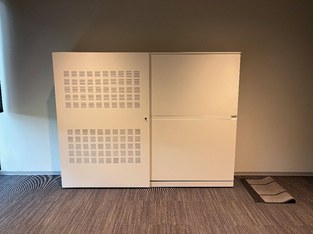 Armoire métallique à clef, Maison & Meubles, Plusieurs portes, 25 à 50 cm, 200 cm ou plus, Comme neuf