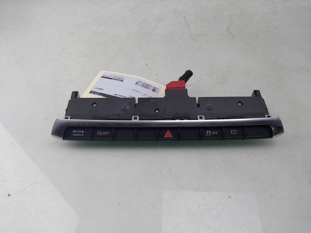 ALARMLICHTEN SCHAKELAAR Audi A3 Sportback (8VA / 8VF), Gebruikt, Audi