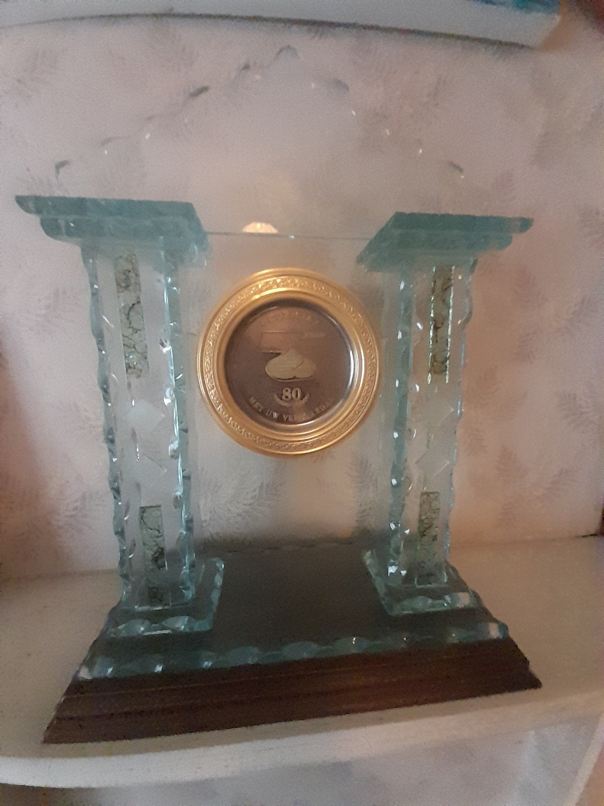 Trophée, Antiquités & Art, Enlèvement