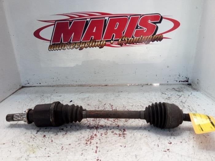 Arbre de transmission avant gauche d'un Renault Clio, -, Renault, -, 3 mois de garantie