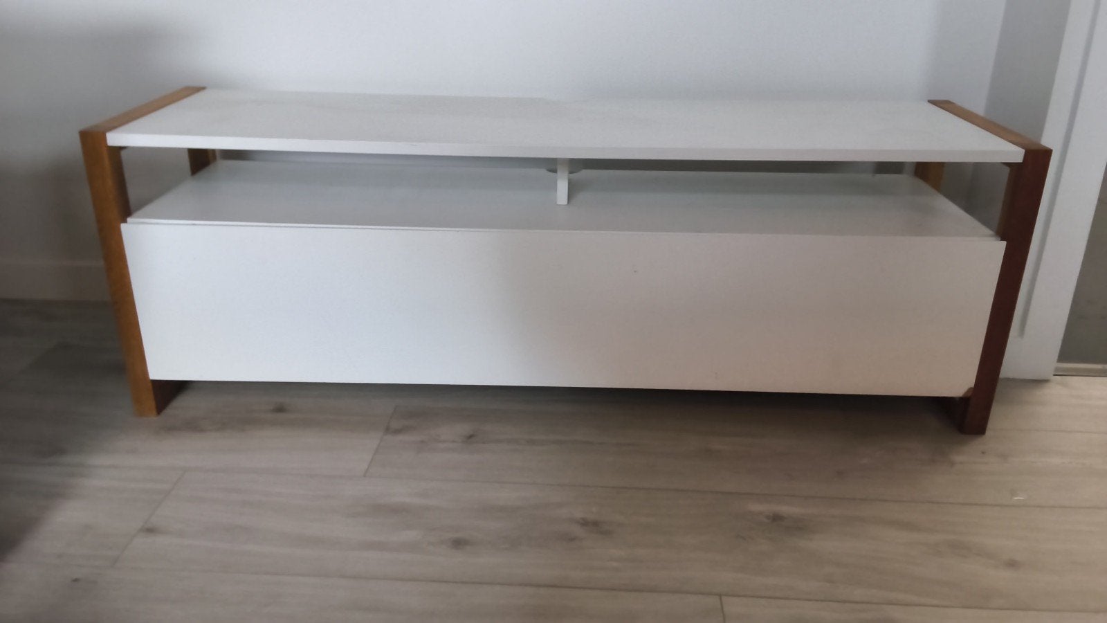 meuble TV beau et pratique, Enlèvement, Utilisé