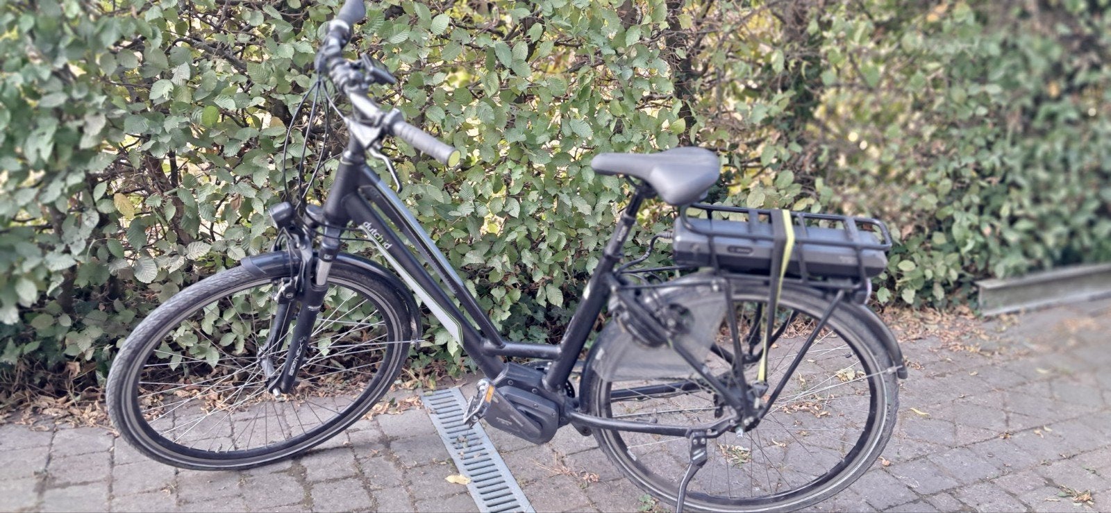 Vélo électrique noir Dutch it, Enlèvement, Utilisé, 30 à 50 km par batterie, Autres marques