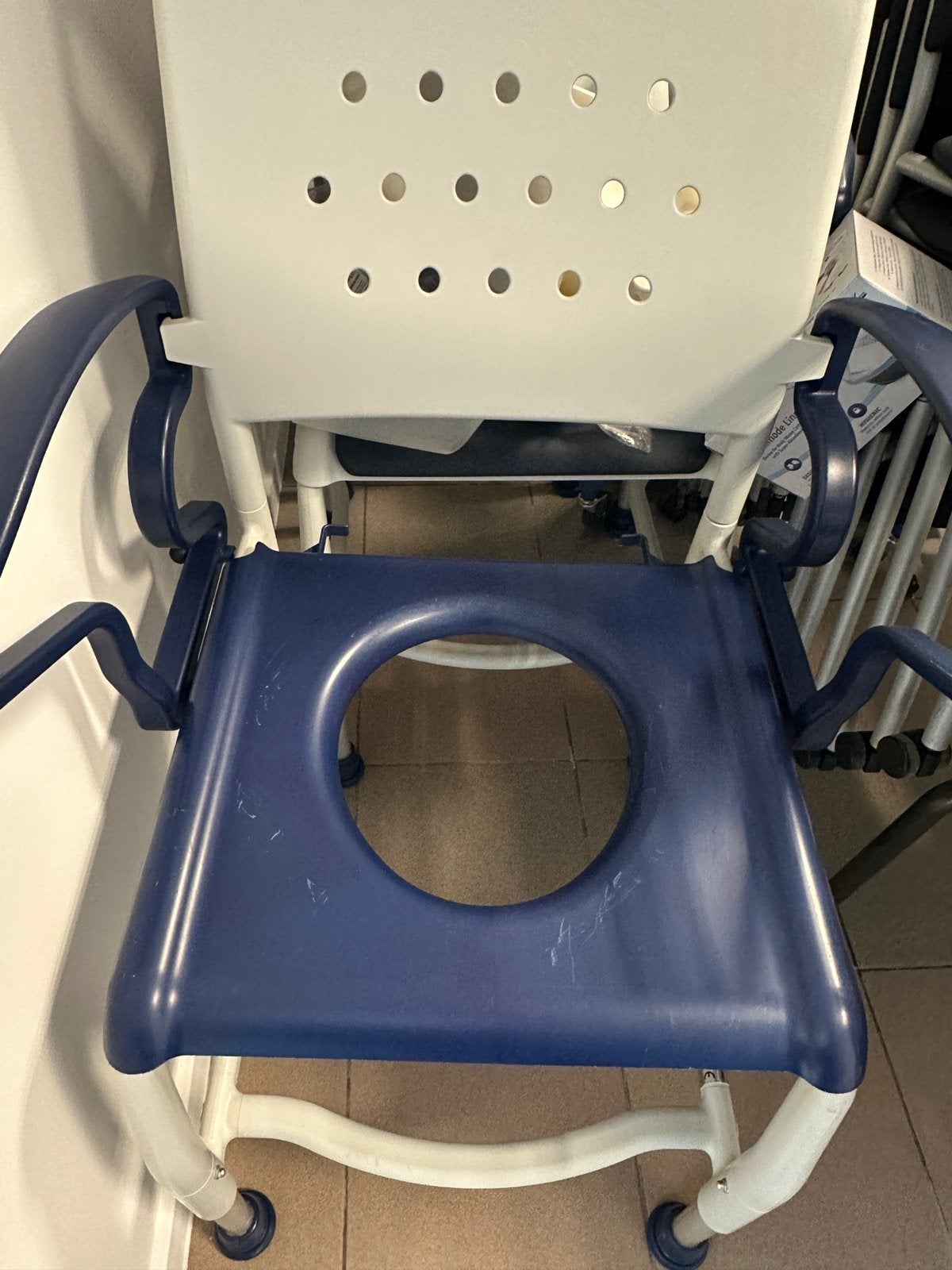 Toiletstoel te koop, Diversen, Ophalen, Zo goed als nieuw