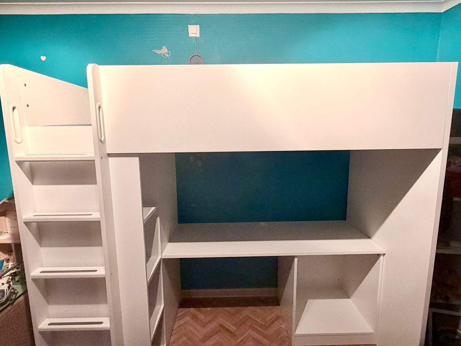 Lit Smastad Ikea mezzanine blanc avec armoire et bureau, Enlèvement, Utilisé, Lit mezzanine