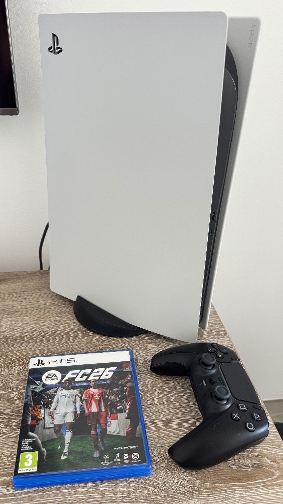 PS5 + manette + FC 26 (console CD), Enlèvement, Utilisé, Sport, Un ordinateur