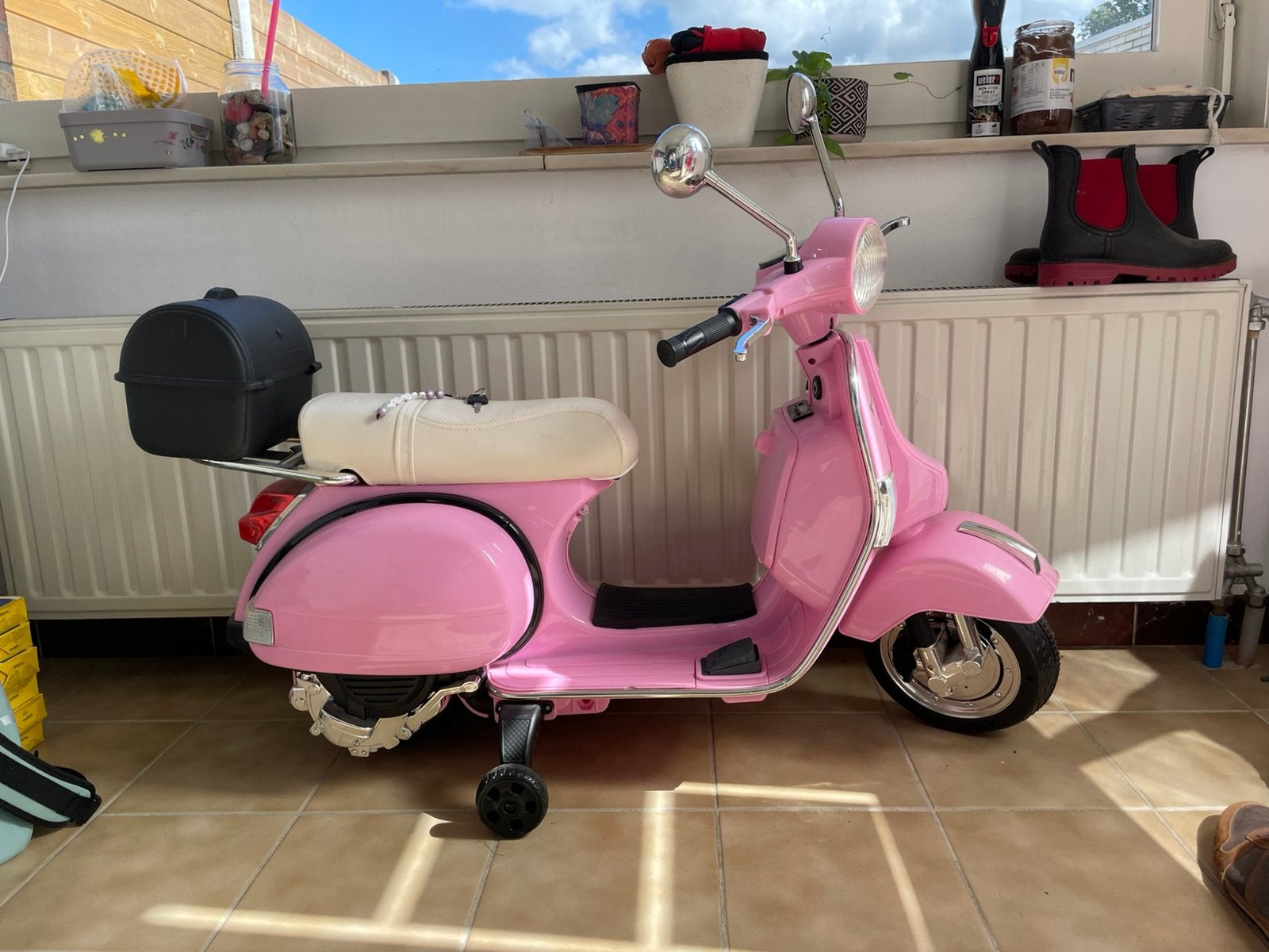 elektrische kinderscooter - vespa PX150, Zo goed als nieuw
