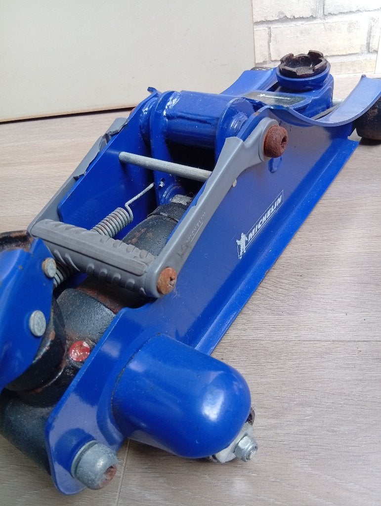 Crick pour voiture Michelin bleu, Ophalen of Verzenden, Gebruikt