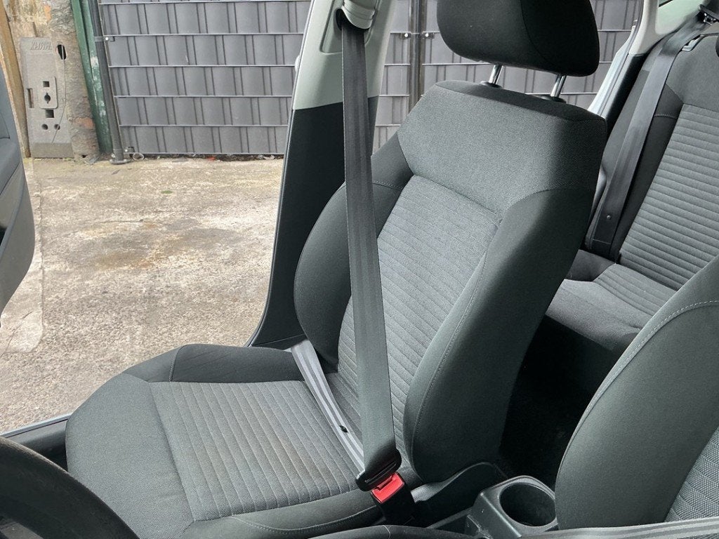 VEILIGHEIDSGORDEL RECHTS VOOR Polo V (6R) (|6R4857706A|), Gebruikt, Volkswagen, Volkswagen AG, Kundenbetreuung@volkswagen.de