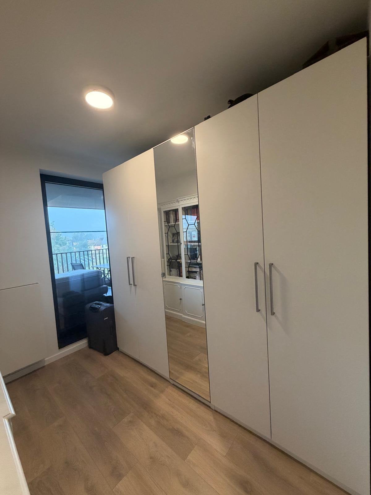IKEA PAX kleerkast 250cm – 5 deuren + spiegel, Huis en Inrichting, Ophalen, Zo goed als nieuw