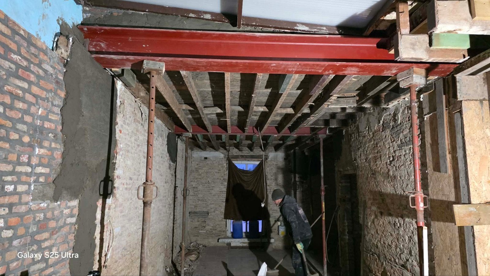 Draagmuur afbreken en draagbalk plaatsen 0466445657