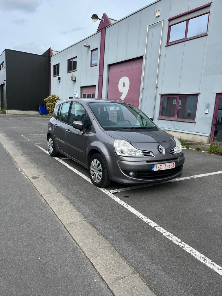 Renault Modus 1.2 benzine 2011, Auto's, Voorwielaandrijving, Handgeschakeld, Particulier, Zilver of Grijs