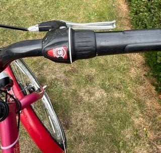 Vélo pour enfants BATAVUS 24 pouces, Vélos & Vélomoteurs, Frein à rétropédalage, Enlèvement, Utilisé, 20 pouces ou plus
