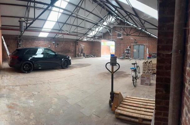 Loods te huur 150m2, Huur