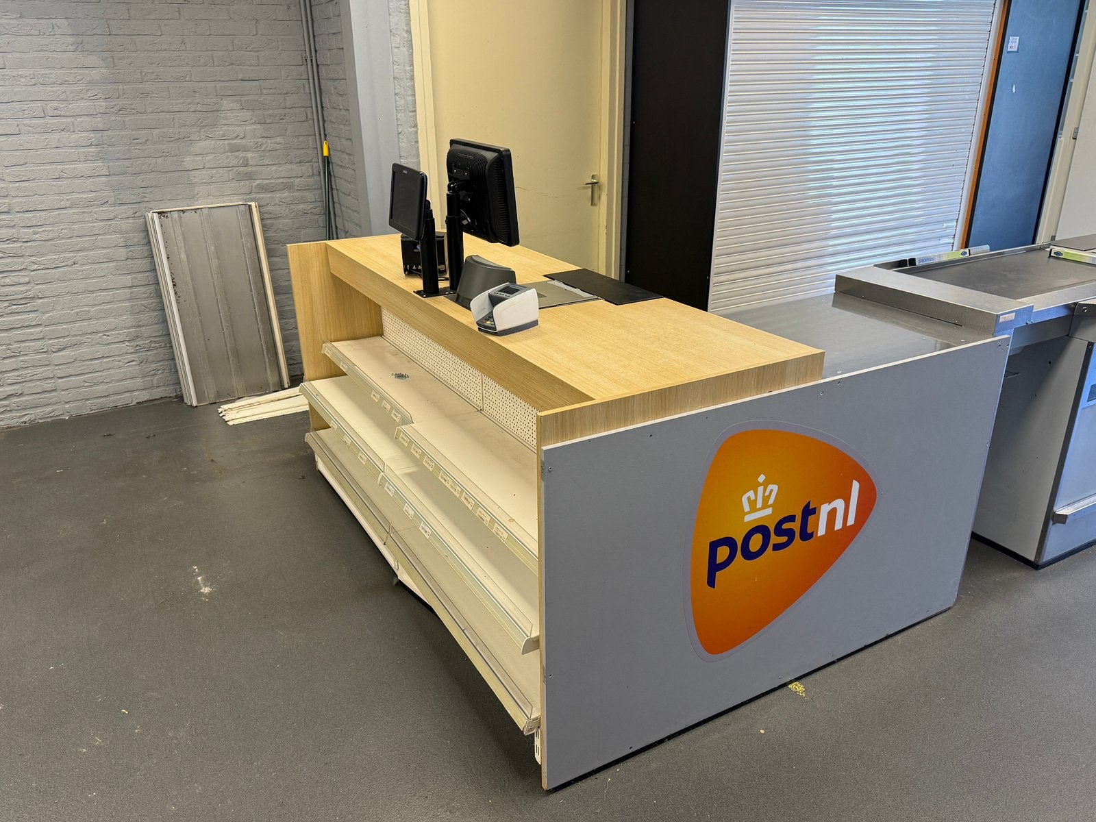 Supermarkt loopband checkout kassa winkel met weegschaal, Zakelijke goederen, Kantoor en Winkelinrichting | Kassa's en Betaalsystemen