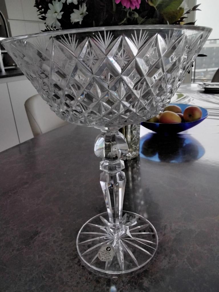 hauteur du cristal 32 cm et diamètre 25 cm, Enlèvement