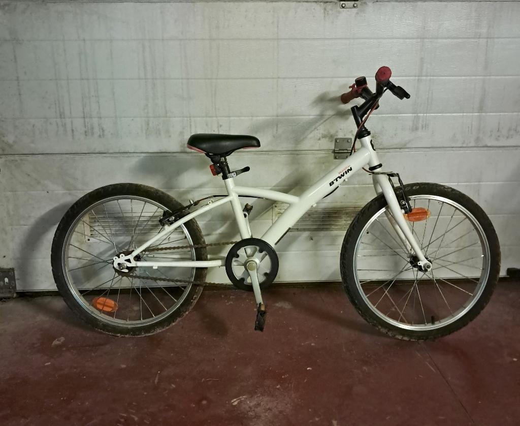 Vélo enfant B-Twin Misti Girl 300, Vélos & Vélomoteurs, Enlèvement, Utilisé, 20 pouces ou plus, B-Twin