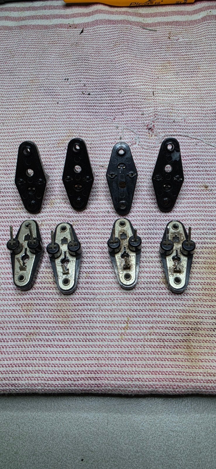 supports de transistors TO-3 BAKELiTE, Antiquités & Art