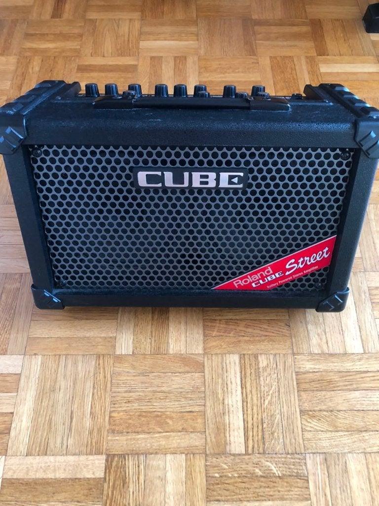 Roland Street Cube + batterijen + opbergtas, Muziek en Instrumenten, Versterkers | Bas en Gitaar, Verzenden, Zo goed als nieuw