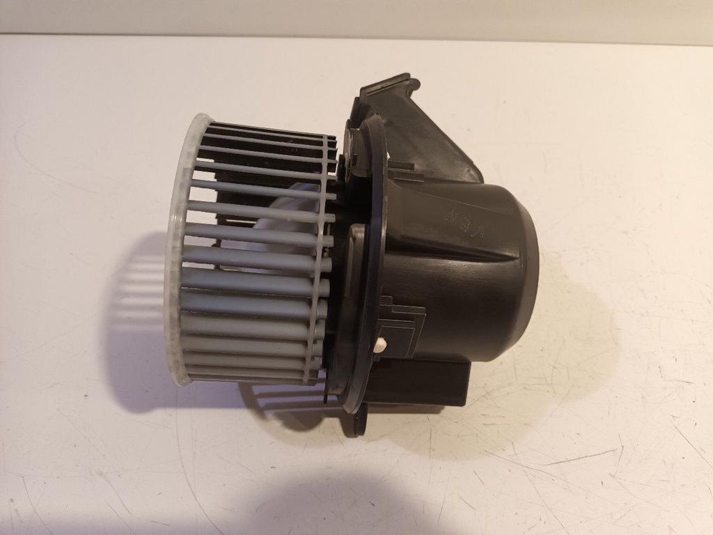 Kachel ventilator motor Smart Fortwo, Onderdelen@venauto.nl, Van der Ven Autorecycling B.V., Gebruikt, Ettenseweg 76, 4706 PB Roosendaal, The Netherlands