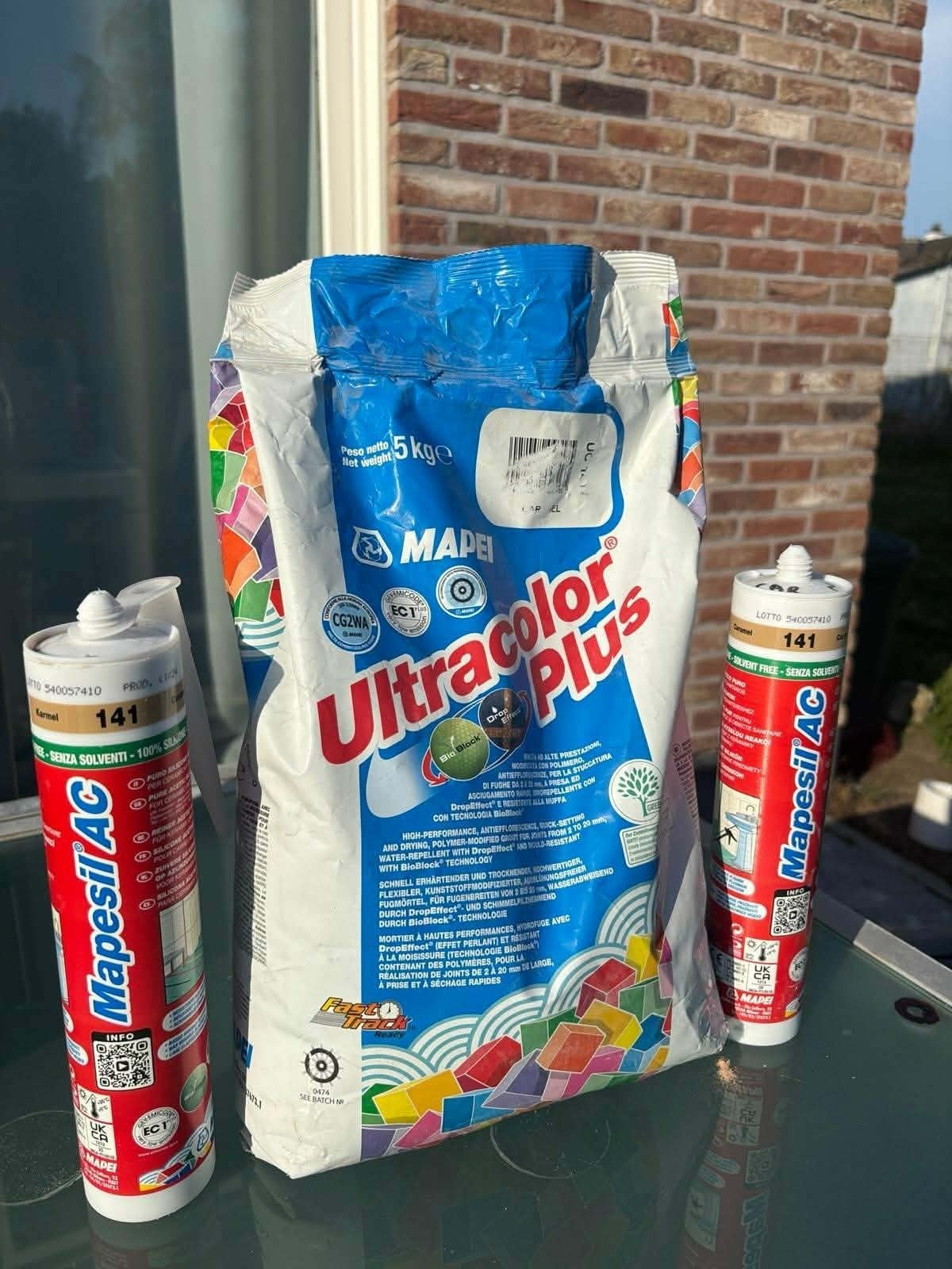 Joint carrelage MAPEI et silicone de, Bricolage & Construction, Dalles & Carrelages, Enlèvement ou Envoi