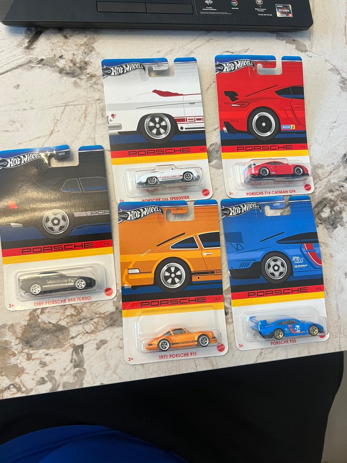 Hot wheels Porsche celebrations set van 5, Enlèvement ou Envoi, Comme neuf