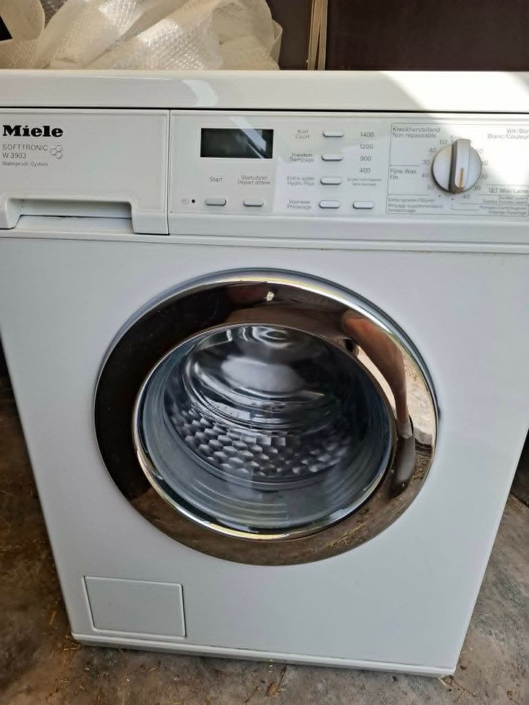 Wasmachine Miele, Ophalen, 1200 tot 1600 toeren, Gebruikt, Wolwasprogramma
