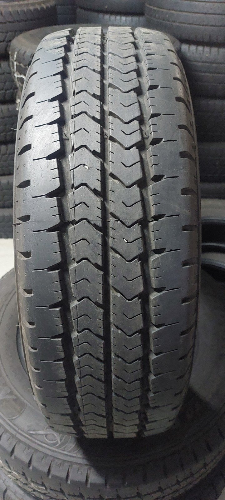 20570r15C 205 70 r15C 205/70/r15C maxilla