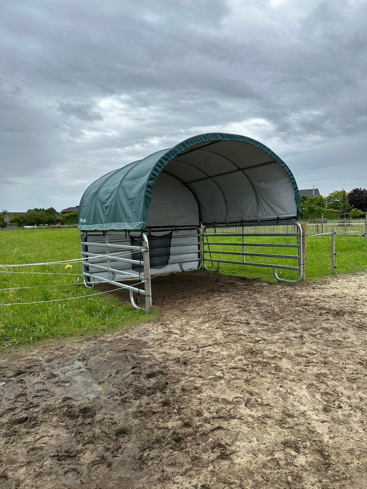 NIEUWE!! Weide tent, Stalling, 2 of 3 paarden of pony's