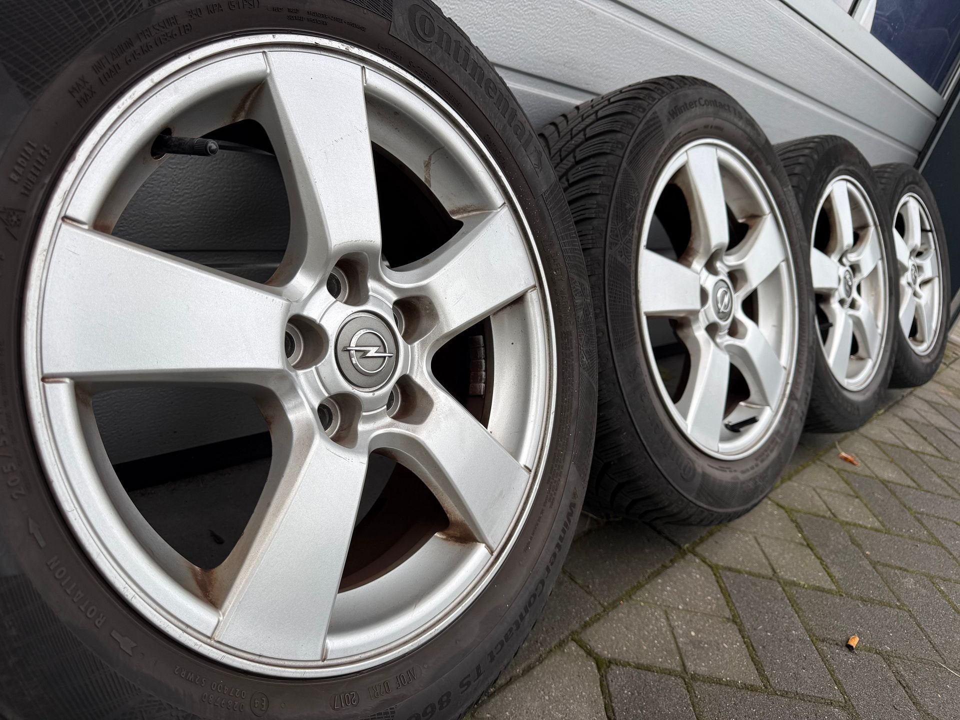 Set 16 inch Opel Astra J Astra K 5x105 velgen winterbanden, Autos : Pièces & Accessoires, Pneus et Jantes, Pneus hiver, 16 pouces