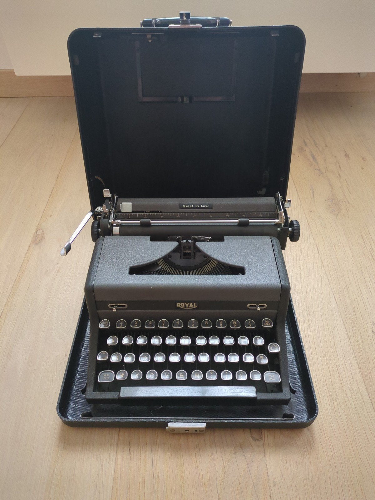 Royal Quiet De Luxe typemachine in uitstekende staat, Enlèvement
